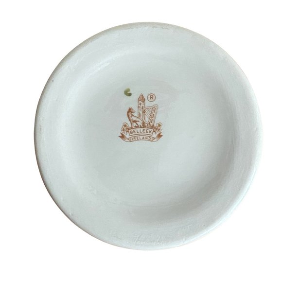 Belleek Shamrock Vase - Picture 4 of 4